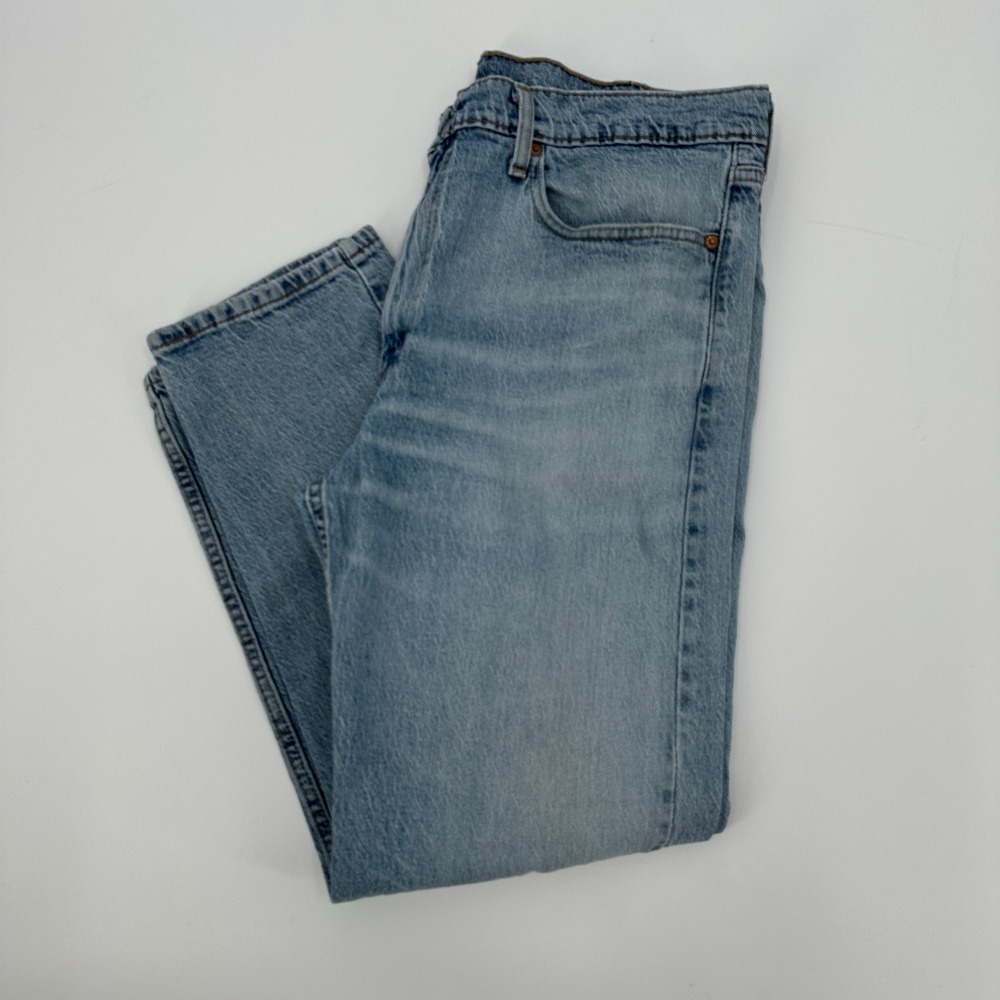 Levi Strauss 502 Regular Taper Fit Jeans Mens W38 L30 Blue Denim Light Wash